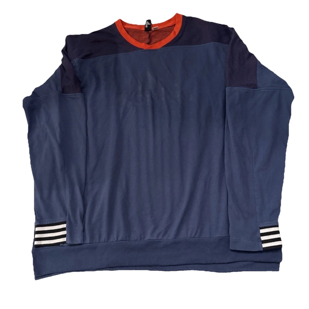 Men's Adidas XL  Long Sleeved Blue Shirt workout Top pull over Perfect for Fall‎